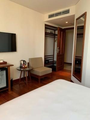 Phòng Deluxe Giường Đôi Nhìn Ra Một Góc Biển