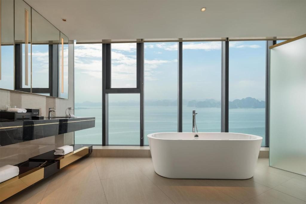 Executive Room with Bay View