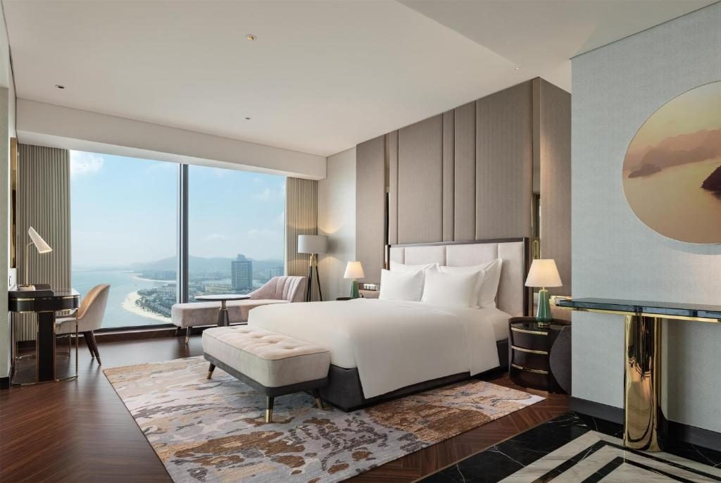 Family Room with Bay View