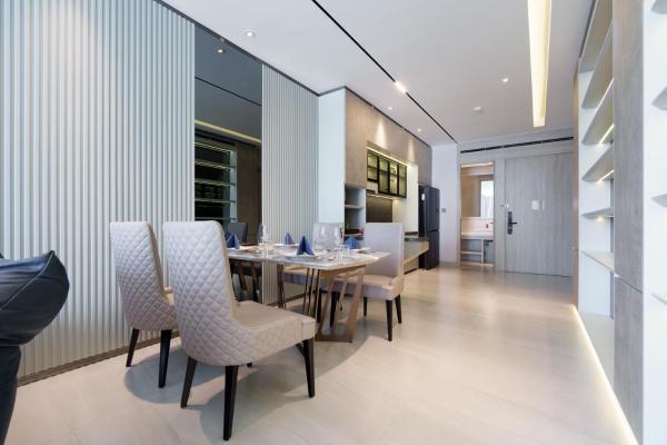 Penthouse Two-Bedroom – Complimentary Daily Afternoon Tea & Welcome Minibar