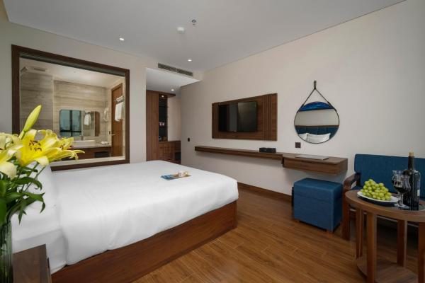 Phòng Deluxe Giường Đôi Có Bồn Tắm
