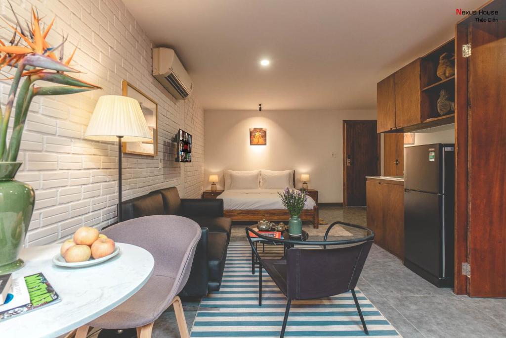 Studio Deluxe