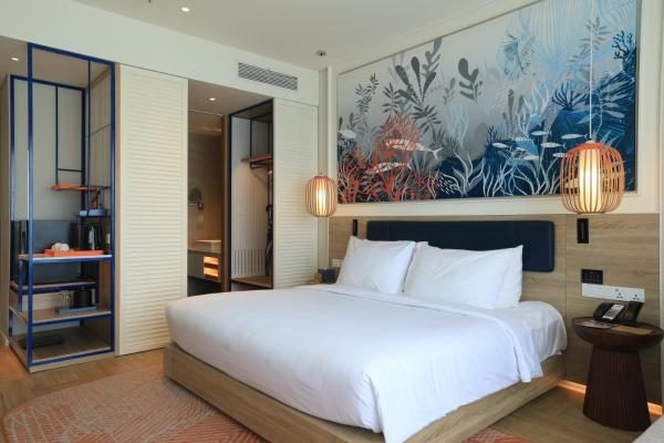 Phòng Deluxe Có Giường Cỡ King Với Ban Công Nhìn Ra Vườn