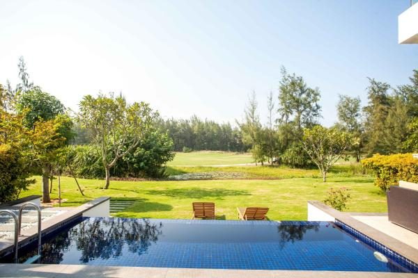 Biệt Thự 2 Phòng Ngủ Với Hồ Bơi Riêng