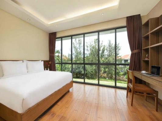 Biệt Thự 2 Phòng Ngủ Với Hồ Bơi Riêng