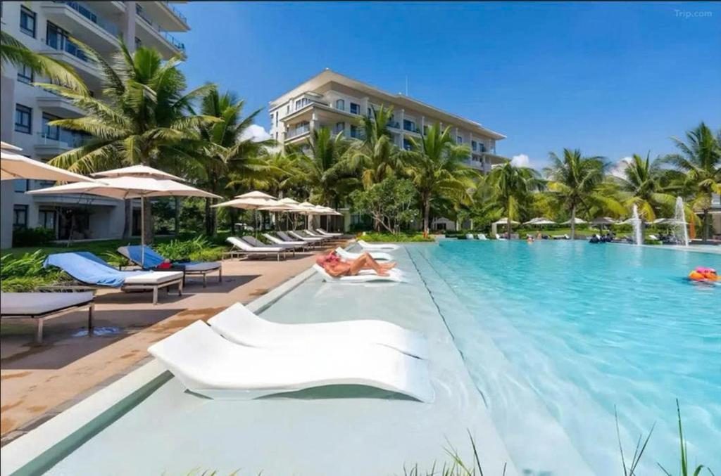 Diamond Beach Villa Da Nang