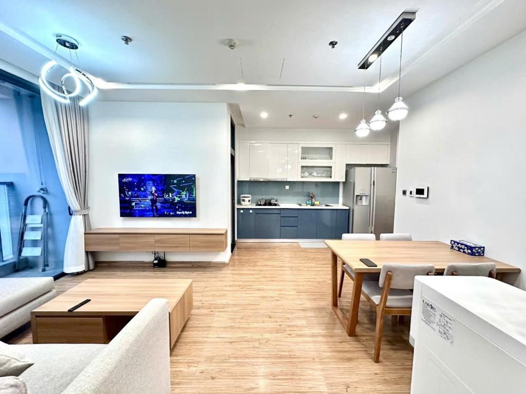 Luxury Apartment in Vinhomes Metropolis Hanoi