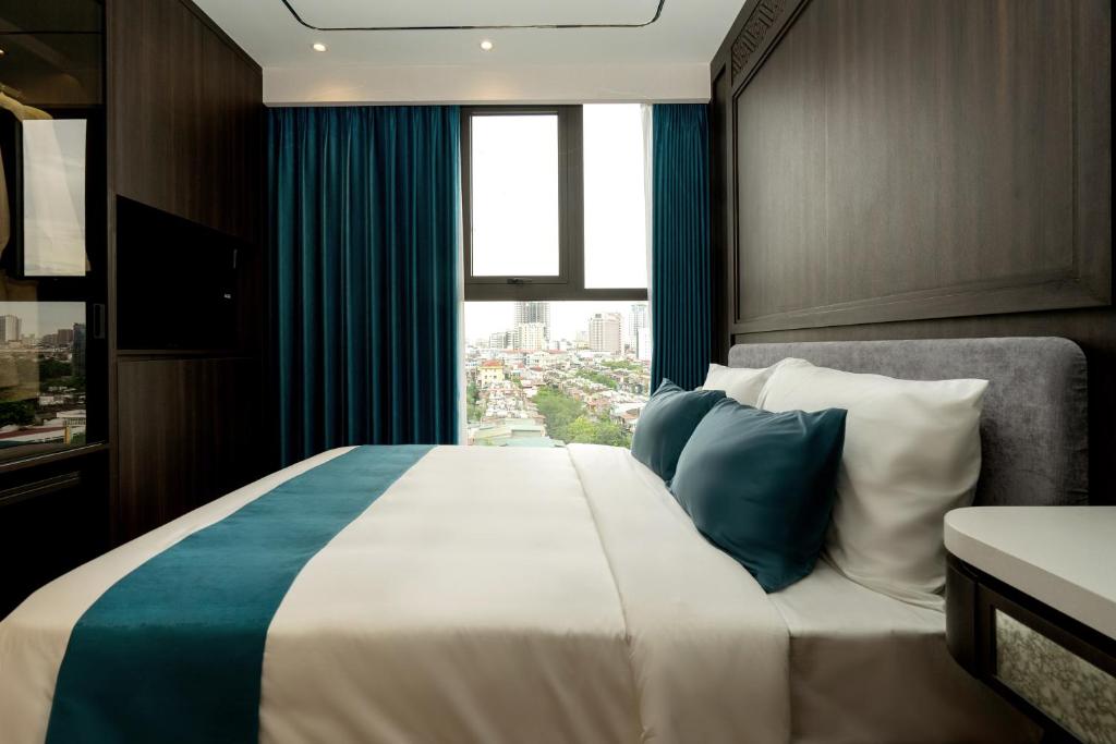 Three-Bedroom Premium Apartment