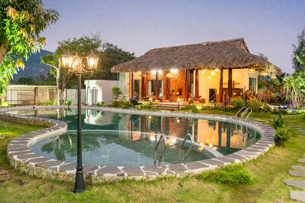 Bungalow Gia Đình