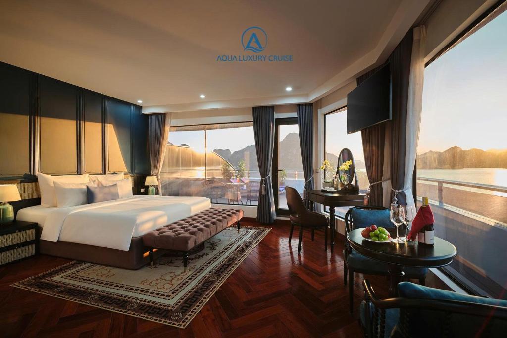 Aqua Luxury Cruise by AHG
