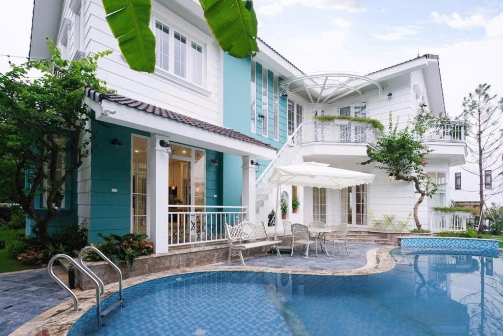 Villa B82 Flamingo Đại Lải Resort