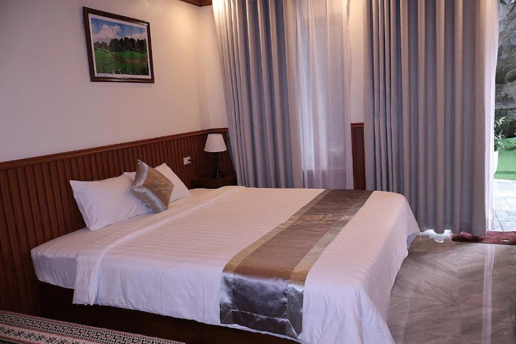 Suite Deluxe Có Giường Cỡ King