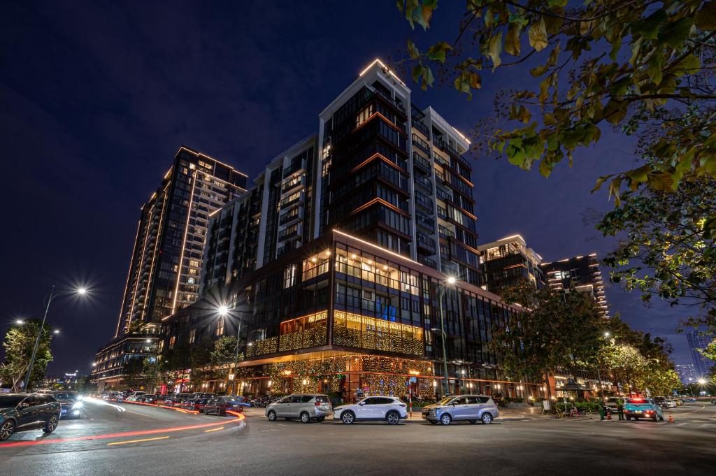 Metropole De Saigon
