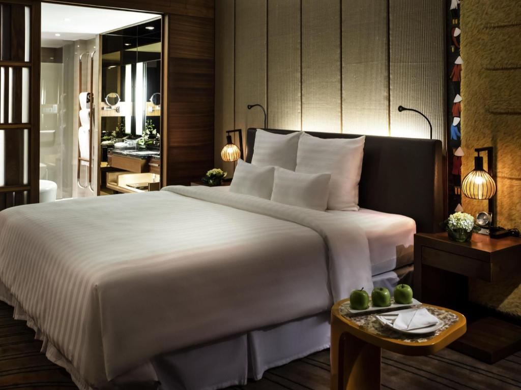 Phòng Suite, Quyền Lui Tới Lounge, 1 Giường Cỡ King
