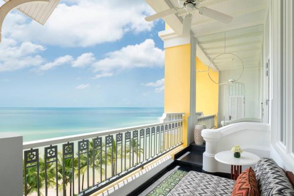 Phòng Emerald Bay, 1 Giường Cỡ King, Nhìn Ra Đại Dương, Ban Công