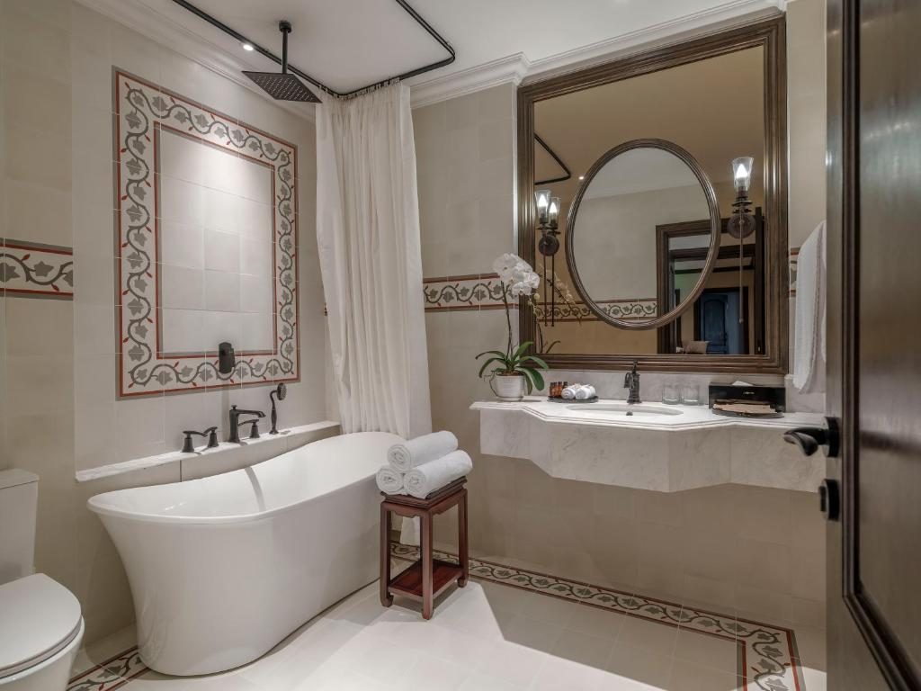 Phòng Deluxe Giường Đôi/2 Giường Đơn Có Ban Công