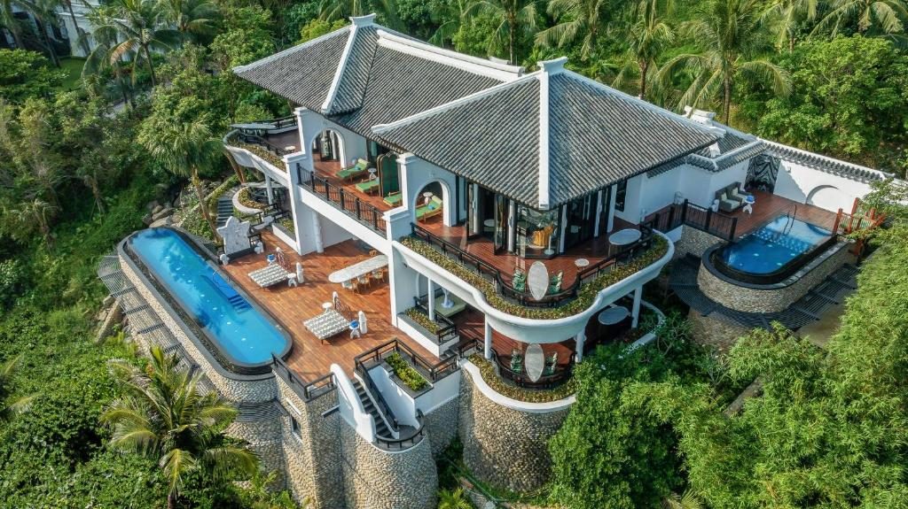 Biệt Thự 4 Phòng Ngủ Có Hồ Bơi Nhìn Ra Biển
