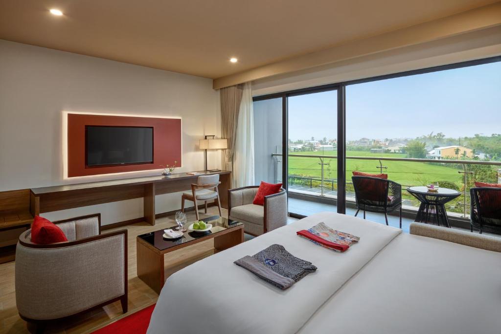 Family Connecting Suite with Onsen Access