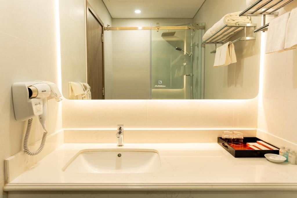 Phòng Deluxe Giường Đôi