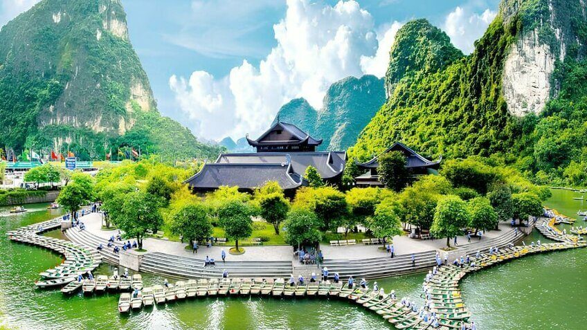 Du Ngoạn Miền Bắc 5N4Đ: TP.HCM – Hà Nội – Hạ Long – Ninh Bình