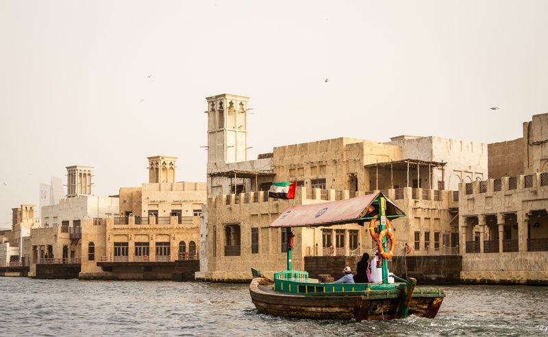 Dubai – Abu Dhabi: Du Thuyền Vịnh Marina – Bữa tối trên không