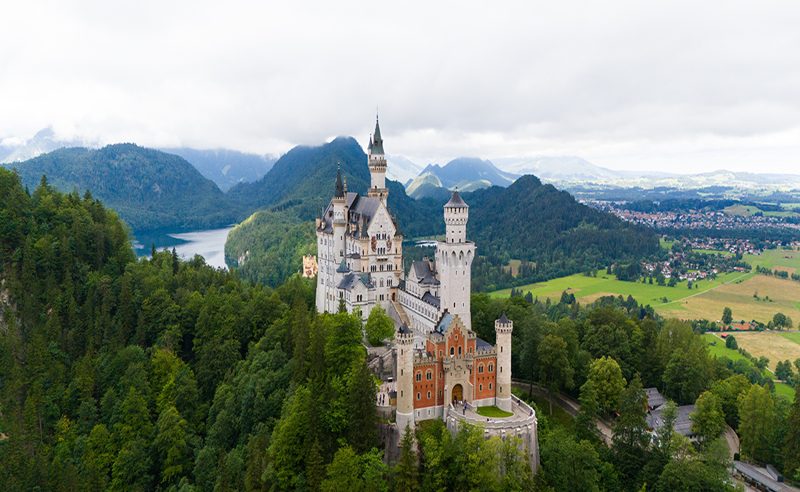 Đông Âu: Đức – Áo – Séc (Dạo bước ngôi làng cổ tích Hallstatt, khám phá