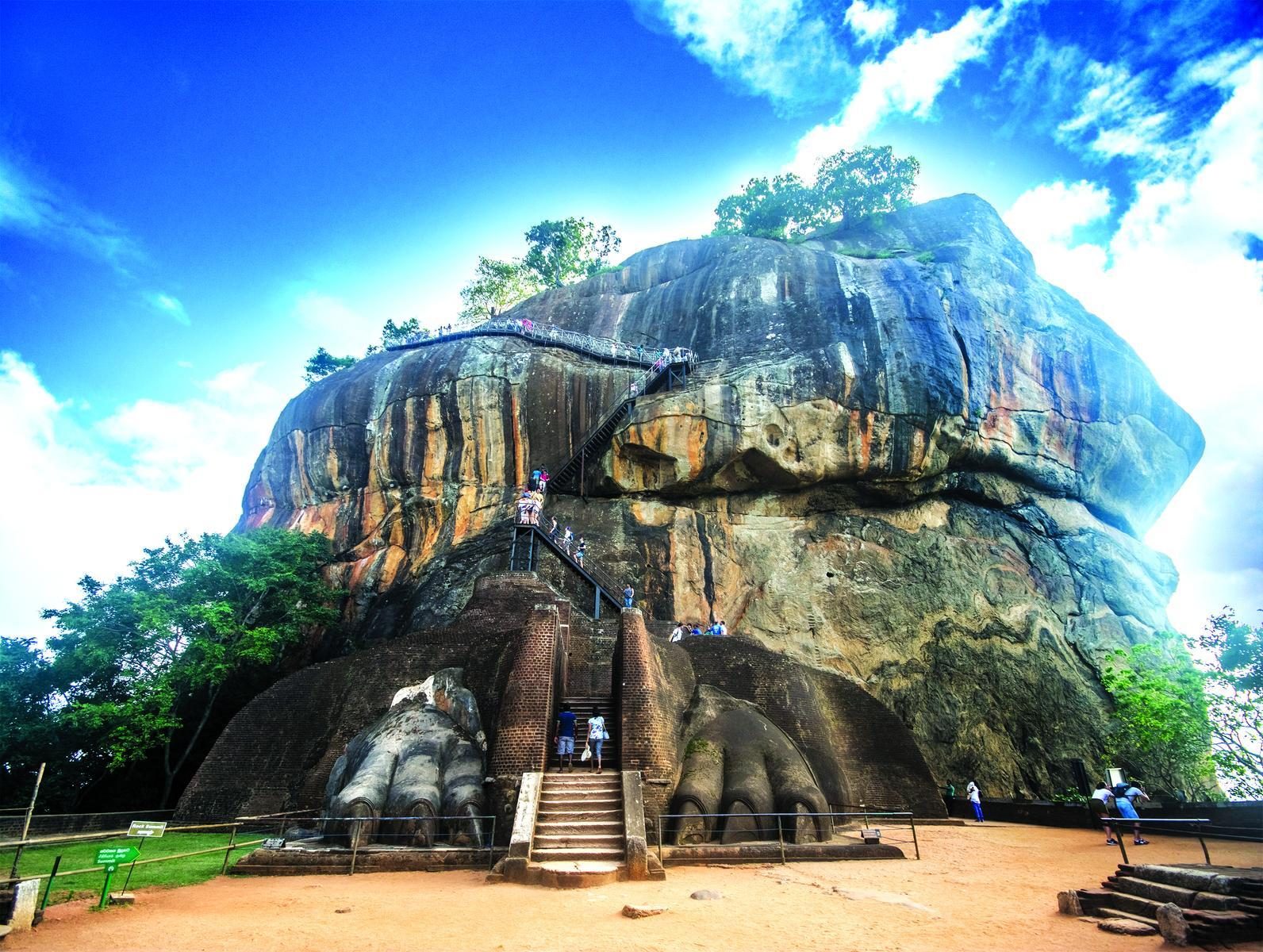 Sri Lanka (Negombo – Sigiriya – Dambulla – Kandy – Colombo)
