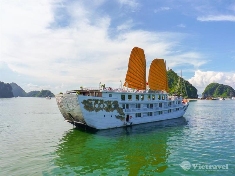 Ngủ đêm trên Du thuyền Hạ Long cao cấp – Chùa Bái Đính – KDL Tràng An