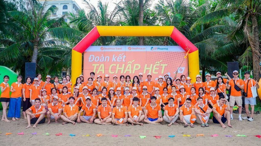 Hạ Long – Team Building Sôi Động & Gala dinner Ấm Áp
