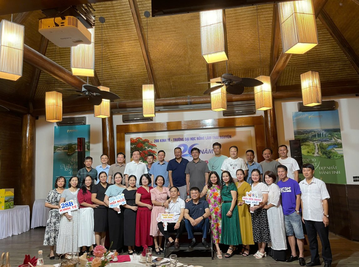 Đông Bắc Á — Họp lớp — ảnh 1