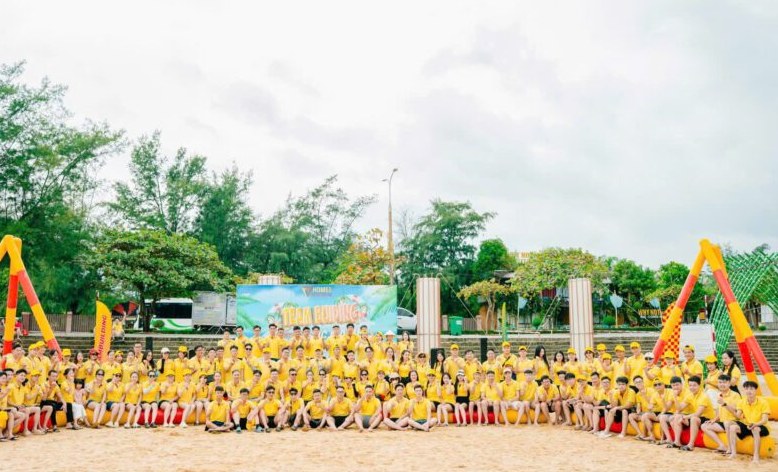 VHOMES — Tour 4N3D kỷ niệm 9 năm — ảnh 3