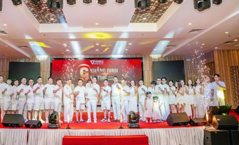 VHOMES — Tour 4N3D kỷ niệm 9 năm — ảnh 4